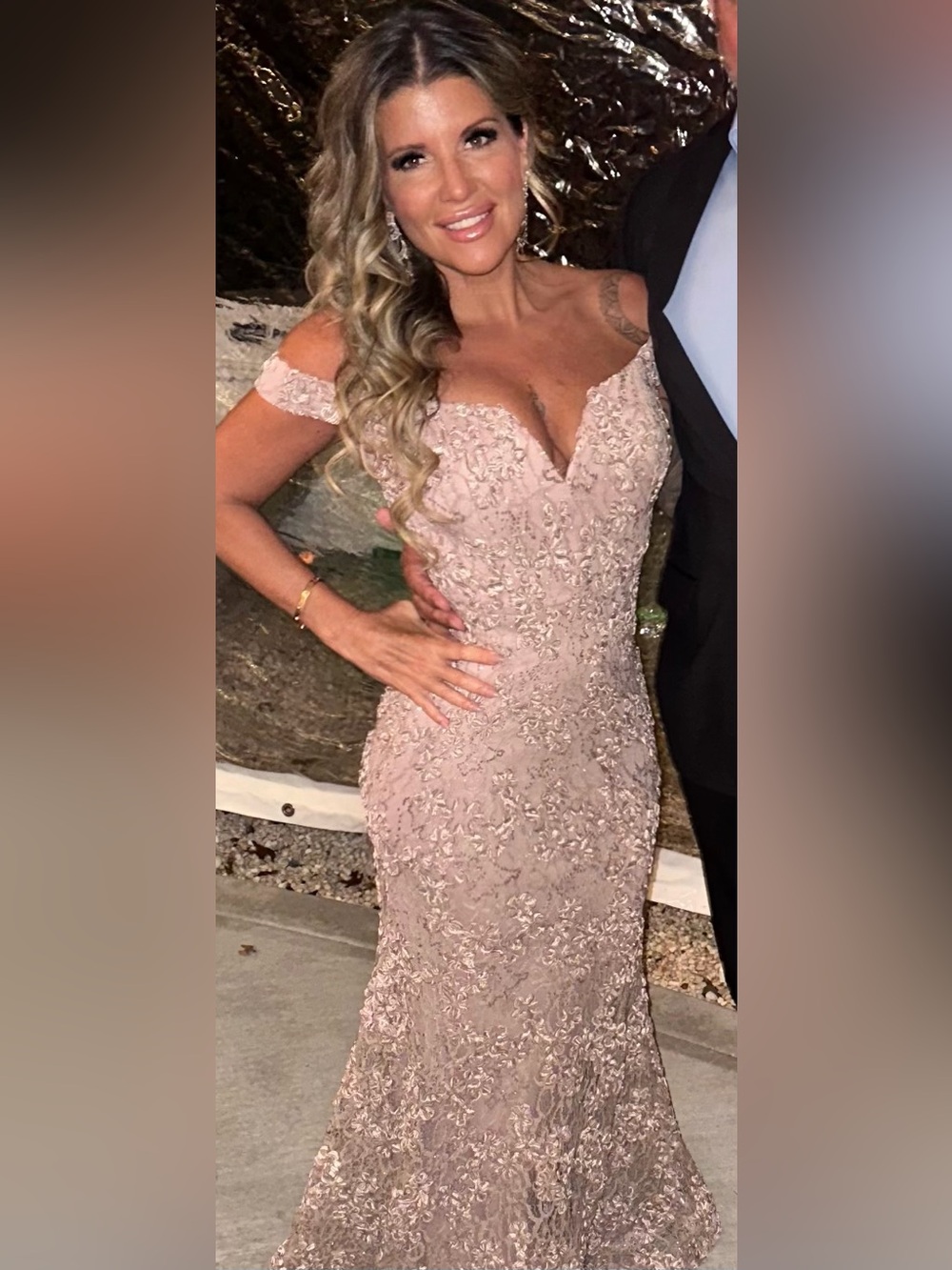 Aqua Blush Lace & Sequin Formal Dress. Mother of the bride,fall wedding 💒